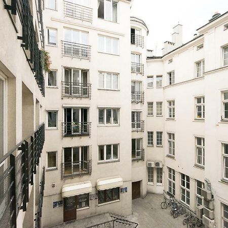 Spacious Apartment In Old Town P4You Pl Krakau Exterior foto