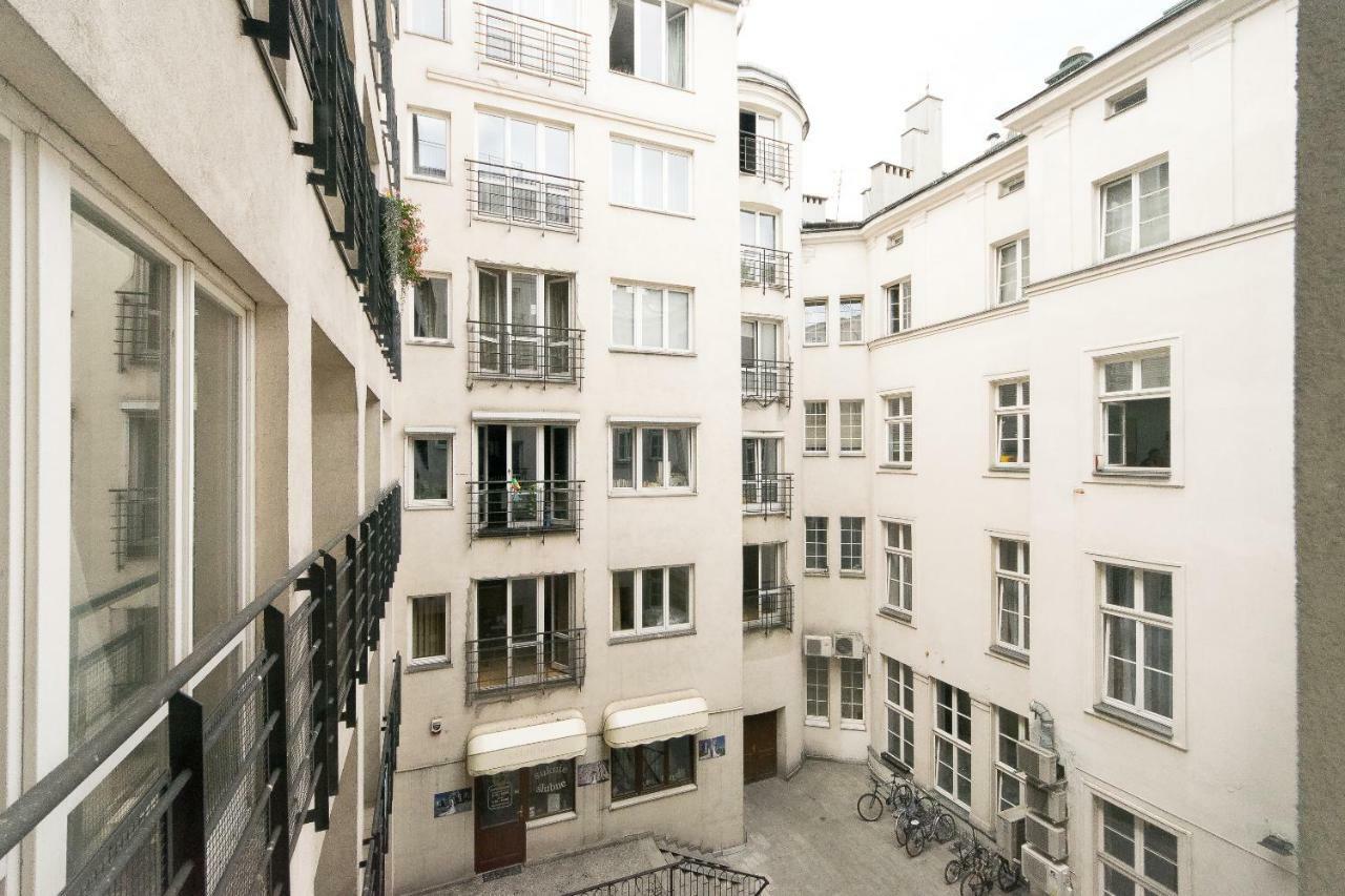 Spacious Apartment In Old Town P4You Pl Krakau Exterior foto